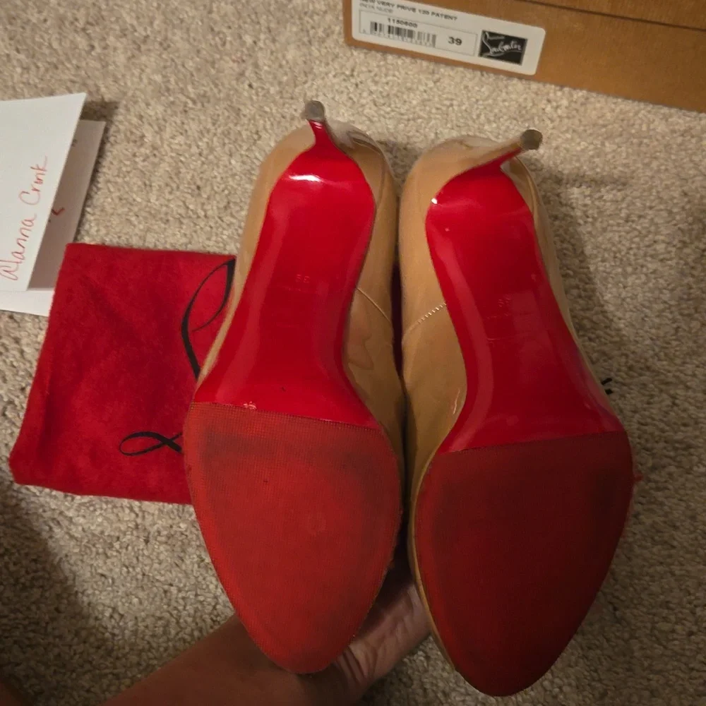 Gently worn CL heels - Picture 5 of 13
